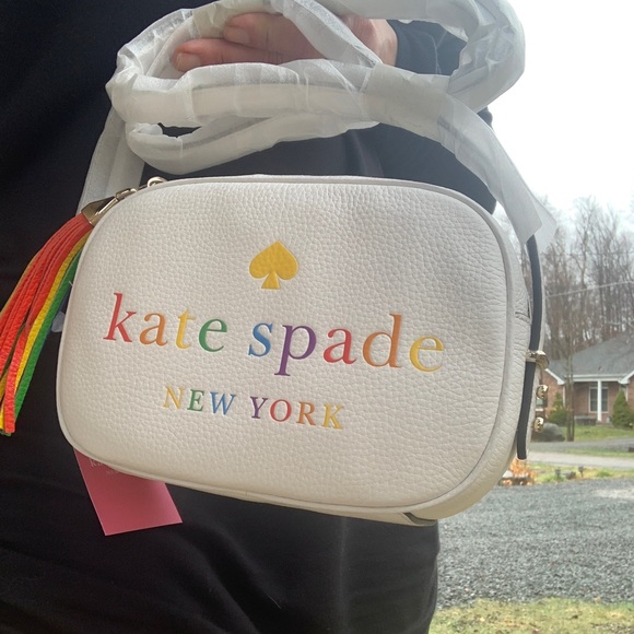 Authentic Kate Spade pebbled leather 🌈logo zip crossbody - Picture 15 of 16